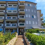 Helles In Neubausiedlung Nur 500 Meter Zum Mit Meerblick, Waschmaschine Apartmán